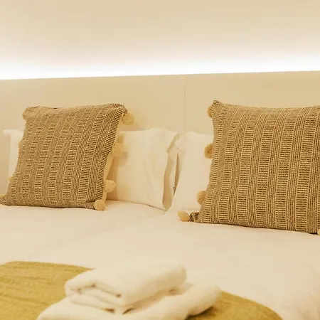 Bravissimo Mercadal 3, One-bedroom Sofa Bed Gérone