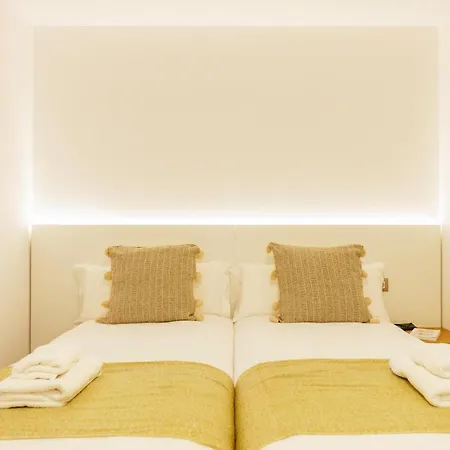 דירה Bravissimo Mercadal 3, One-bedroom Sofa Bed ז'ירונה