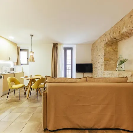 아파트 Bravissimo Mercadal 3, One-bedroom Sofa Bed *
